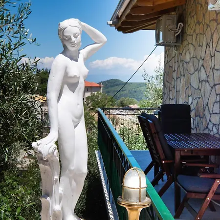 Апартаменты Secret Paradise